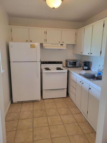 3300 Springdale Boulevard 306, Palm Springs, FL 33461