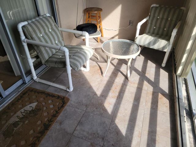 3300 Springdale Boulevard 306, Palm Springs, FL 33461