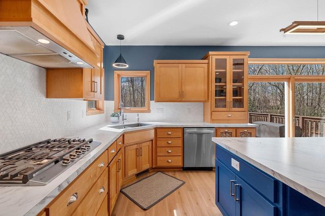 3128 WARM SPRINGS DRIVE, Green Bay, WI 54311