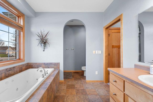 3128 WARM SPRINGS DRIVE, Green Bay, WI 54311