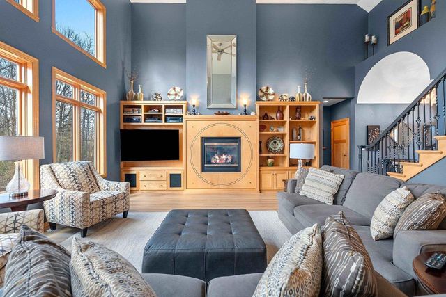 3128 WARM SPRINGS DRIVE, Green Bay, WI 54311