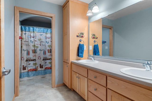 3128 WARM SPRINGS DRIVE, Green Bay, WI 54311