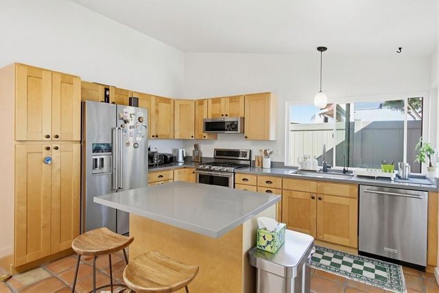 6475 Canyon Vista Ct, San Diego, CA 92111