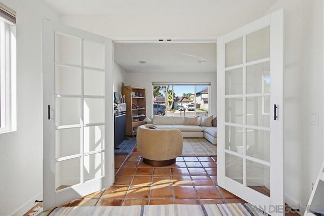 6475 Canyon Vista Ct, San Diego, CA 92111