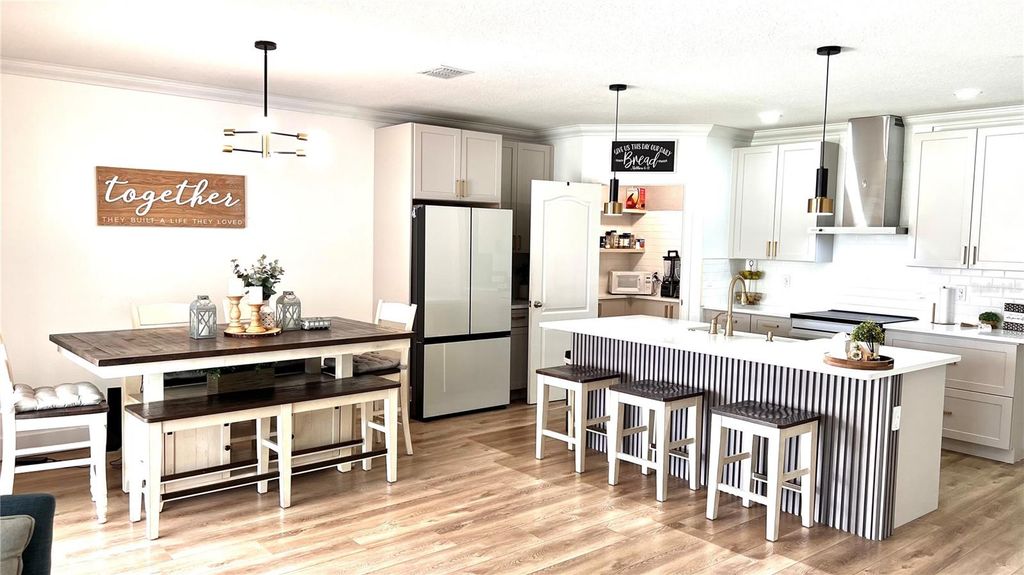 Image 14 of property listing at 914 GUADALUPE DRIVE, Orange City, FL 32763