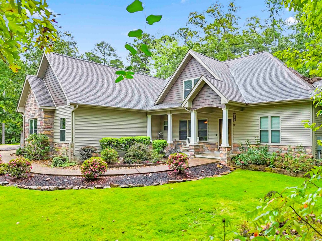 94 Murillo Way, Hot Springs Village, AR 71909