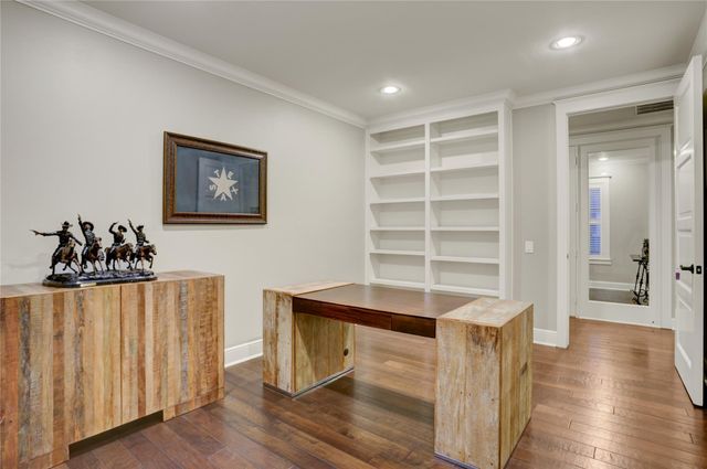 206 Brooks Street, Sugar Land, TX 77478