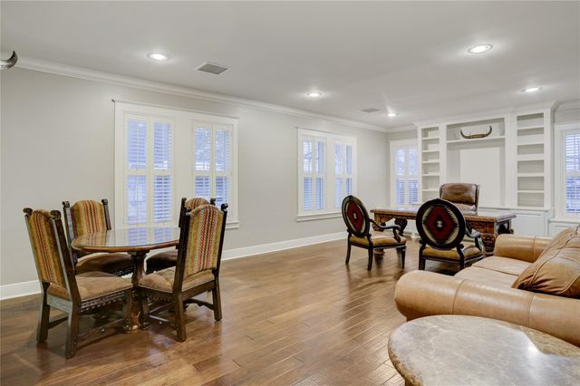 206 Brooks Street, Sugar Land, TX 77478