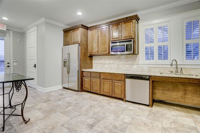 206 Brooks Street, Sugar Land, TX 77478