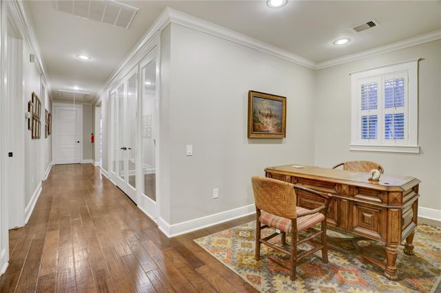 206 Brooks Street, Sugar Land, TX 77478