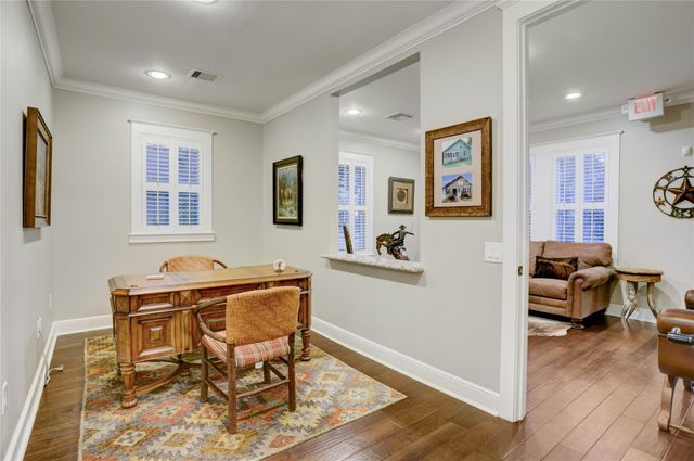 206 Brooks Street, Sugar Land, TX 77478