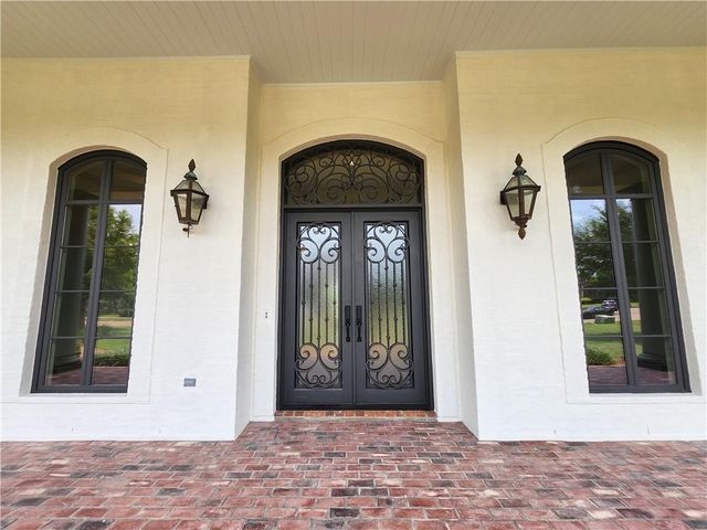 4708 CHRISTOPHER Place, Alexandria, LA 71303