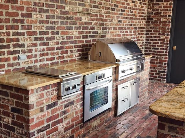 4708 CHRISTOPHER Place, Alexandria, LA 71303