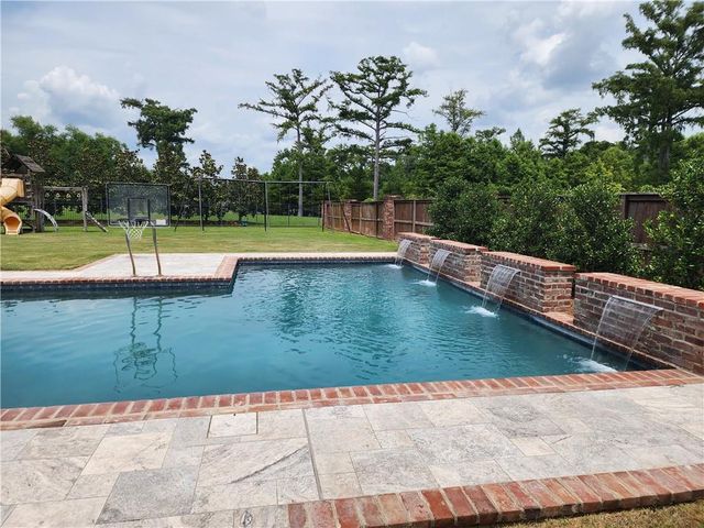 4708 CHRISTOPHER Place, Alexandria, LA 71303