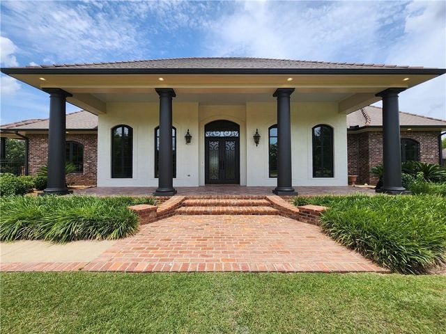 4708 CHRISTOPHER Place, Alexandria, LA 71303