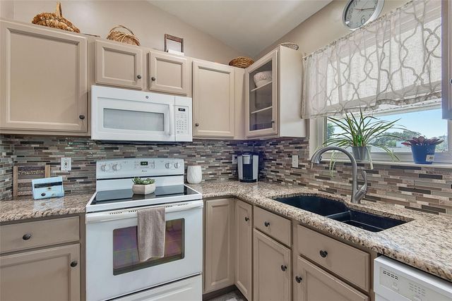 26 BEACHSIDE DRIVE, Palm Coast, FL 32137