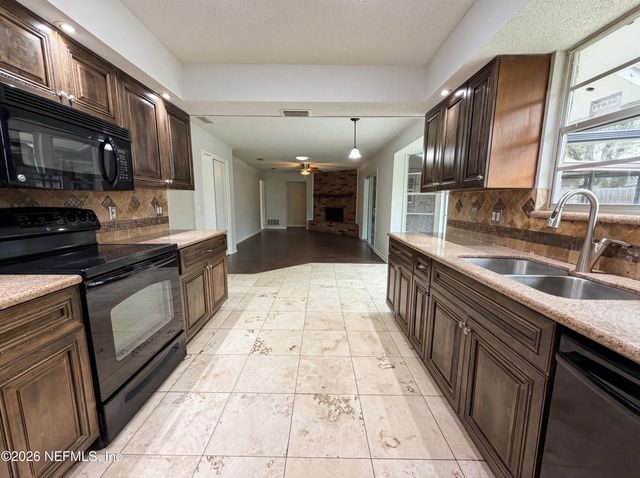 606 GULFSTREAM Trail S, Orange Park, FL 32073