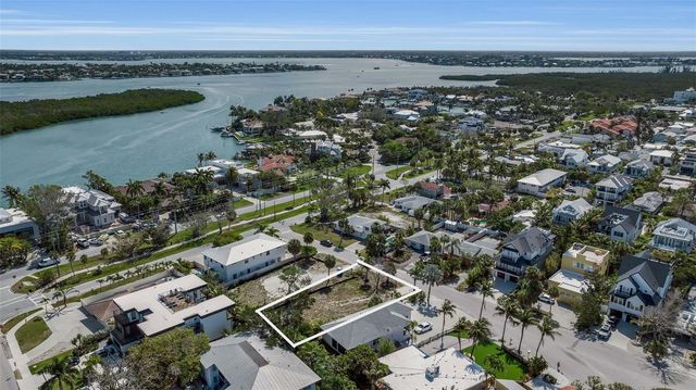 243 COOLIDGE DRIVE, Sarasota, FL 34236
