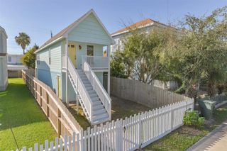 1511 Mechanic Street, Galveston, TX 77550