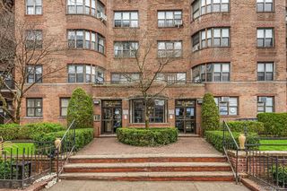 9876 Queens Boulevard 6L, Rego Park, NY 11374