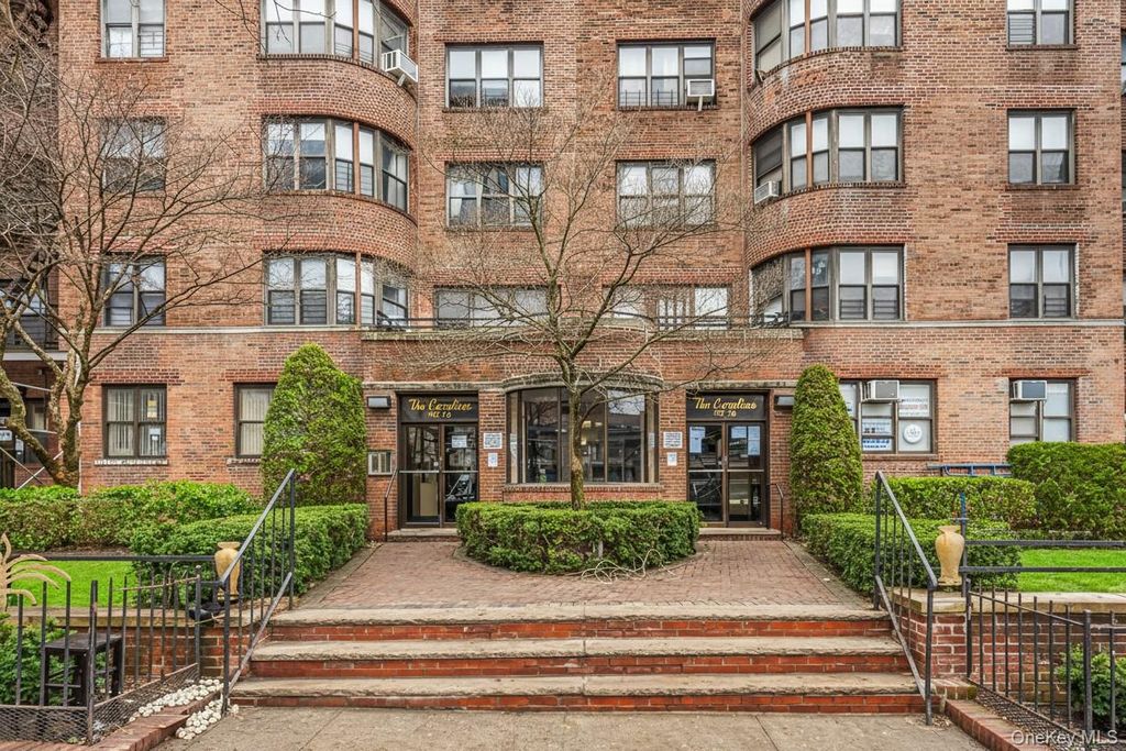 9876 Queens Boulevard 6L, Rego Park, NY 11374