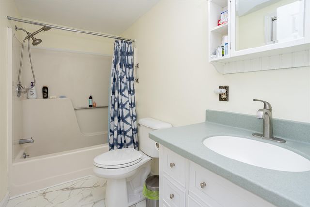 31 Evergreen Lane, Middlebury, VT 05753