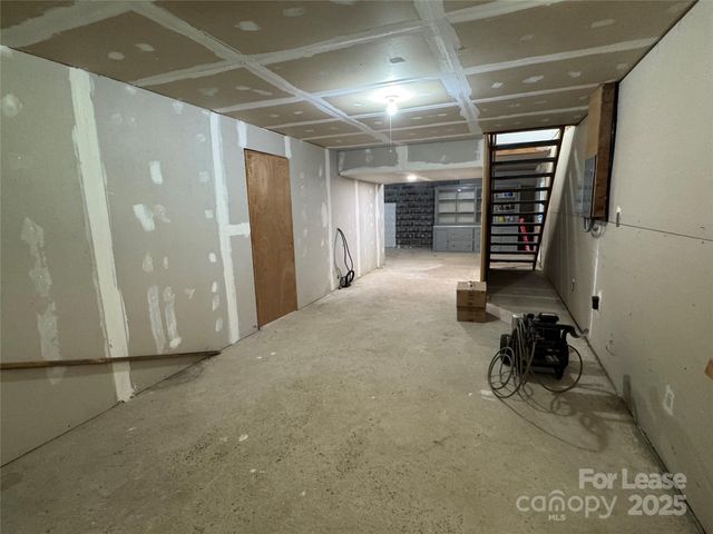 7939 Holly Hill Road, Charlotte, NC 28227