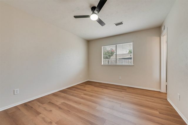 2132 Meandering Drive, Irving, TX 75060