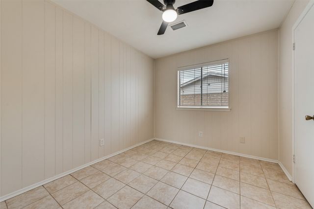 2132 Meandering Drive, Irving, TX 75060