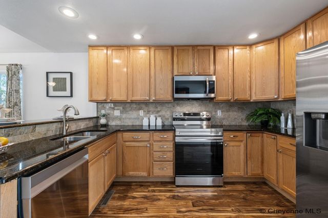 3104 HOLLAND CT, Cheyenne, WY 82009
