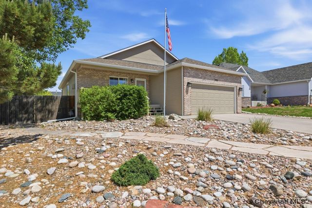 3104 HOLLAND CT, Cheyenne, WY 82009