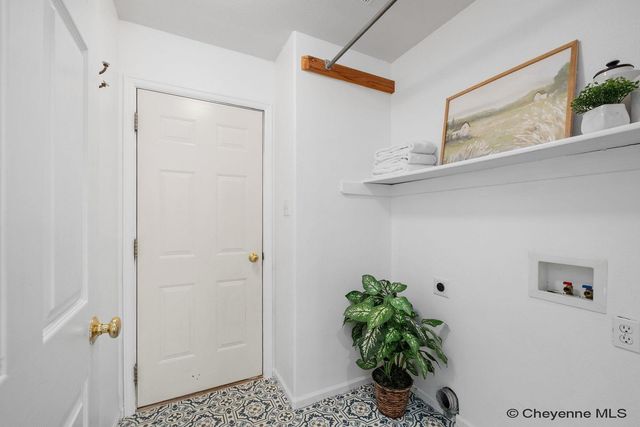 3104 HOLLAND CT, Cheyenne, WY 82009