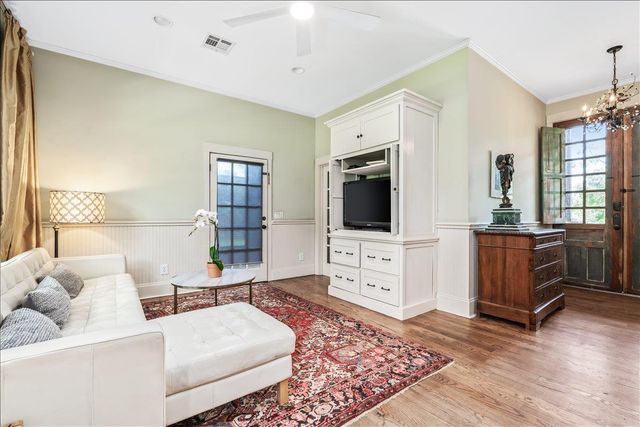 20 Reese DR, Sunset Valley, TX 78745