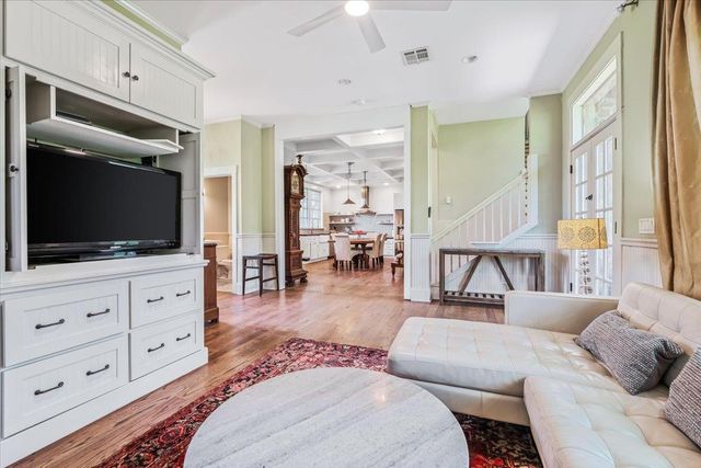 20 Reese DR, Sunset Valley, TX 78745