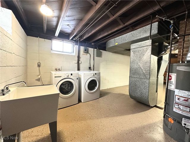 19931 Raymond Street, Maple Heights, OH 44137