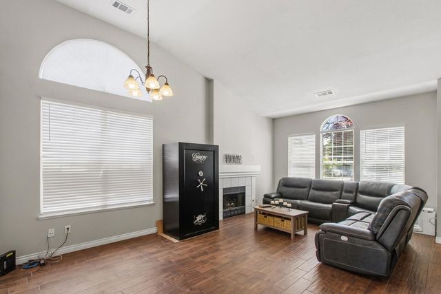 4921 Sun Brook Dr, Salida, CA 95368