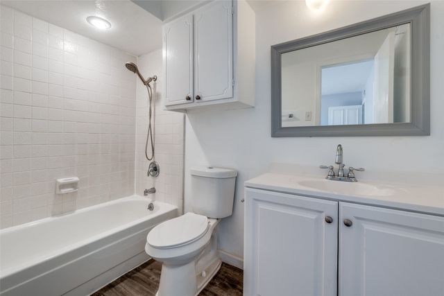 6610 Eastridge Drive 114, Dallas, TX 75231