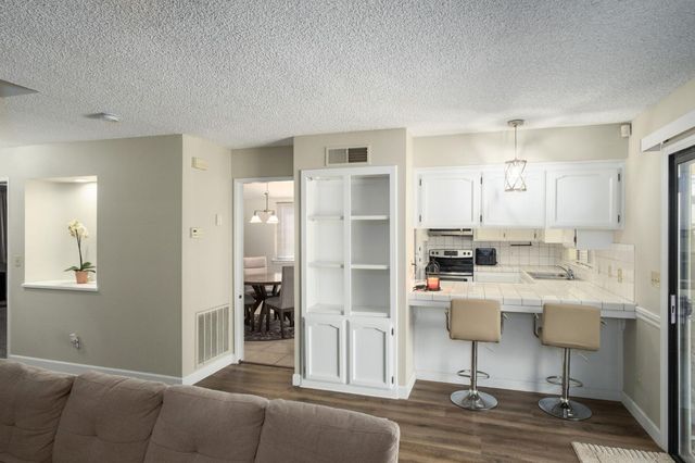 9255 N Recreation Avenue, Fresno, CA 93720