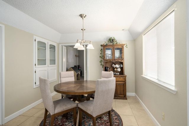 9255 N Recreation Avenue, Fresno, CA 93720
