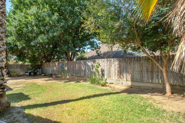 9255 N Recreation Avenue, Fresno, CA 93720