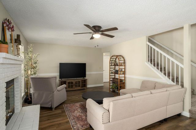 9255 N Recreation Avenue, Fresno, CA 93720