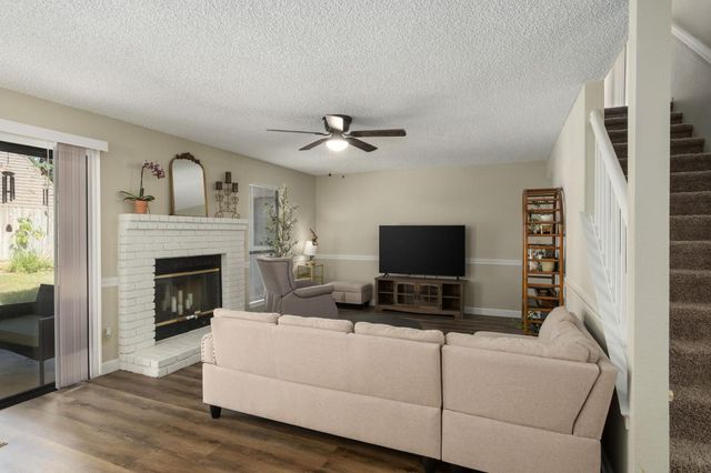 9255 N Recreation Avenue, Fresno, CA 93720