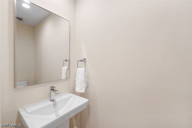 1135 3rd AVE S 518, Naples, FL 34102