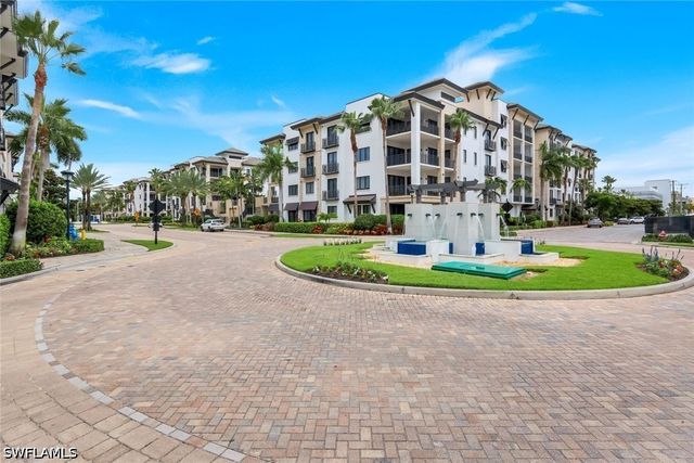 1135 3rd AVE S 518, Naples, FL 34102