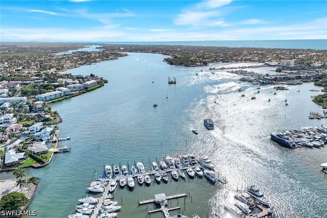 1135 3rd AVE S 518, Naples, FL 34102