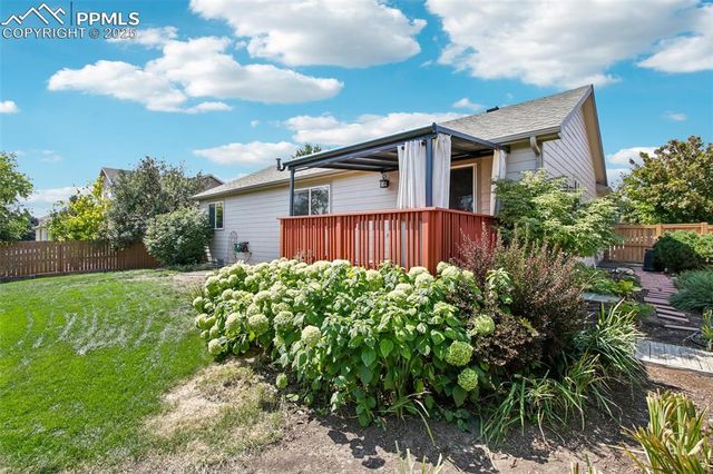 934 Cliffrose Way, Severance, CO 80550