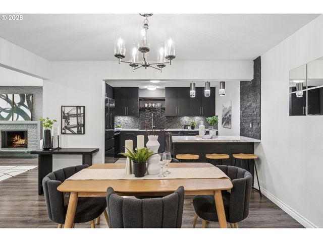 16250 PACIFIC Hwy, Lake Oswego, OR 97034