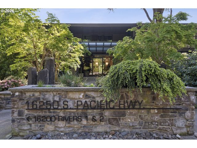 16250 PACIFIC Hwy, Lake Oswego, OR 97034