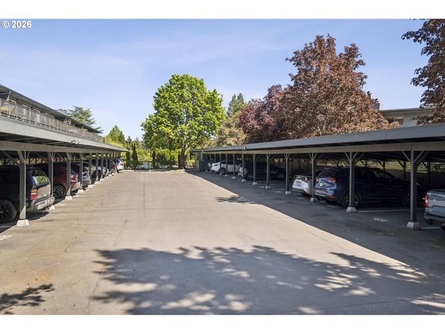 16250 PACIFIC Hwy, Lake Oswego, OR 97034