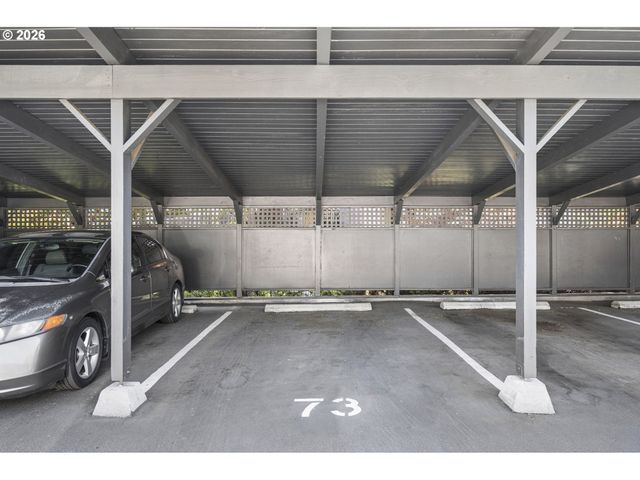 16250 PACIFIC Hwy, Lake Oswego, OR 97034